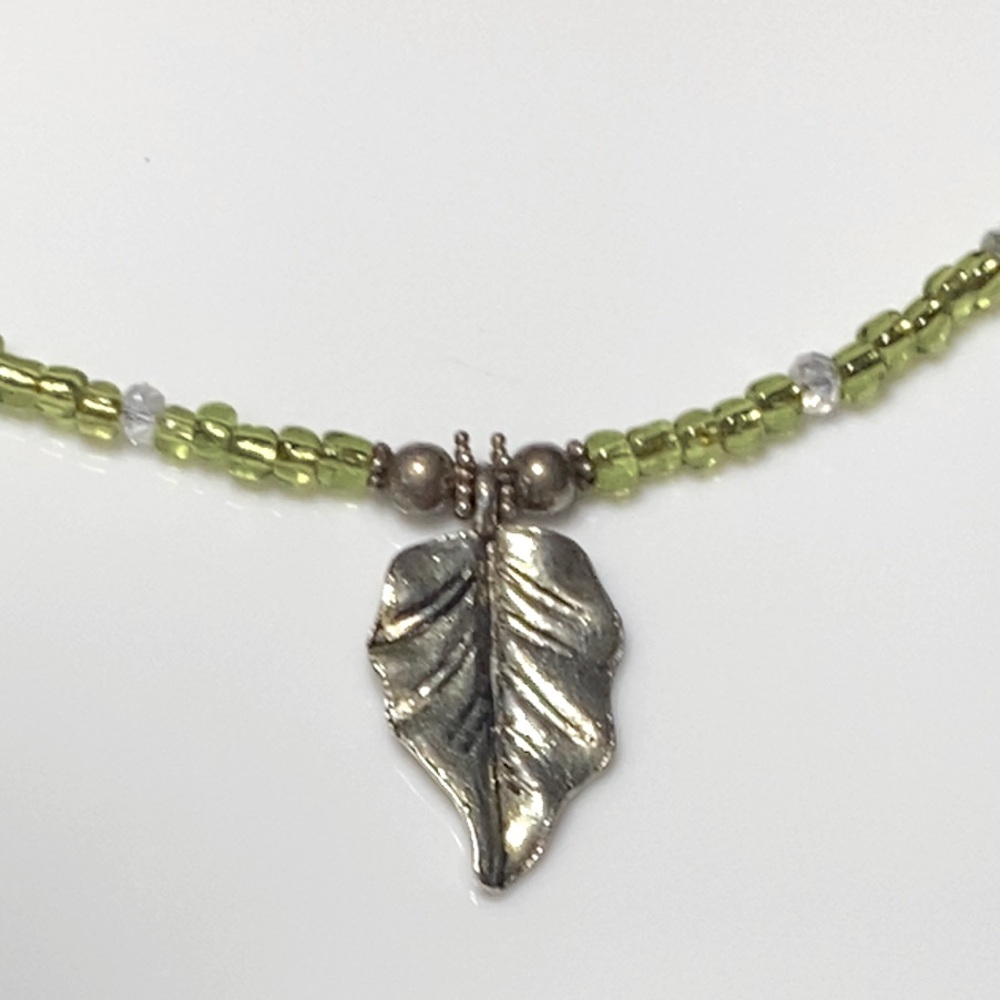 VTG Lime Green Beaded Leaf Pendant Necklace